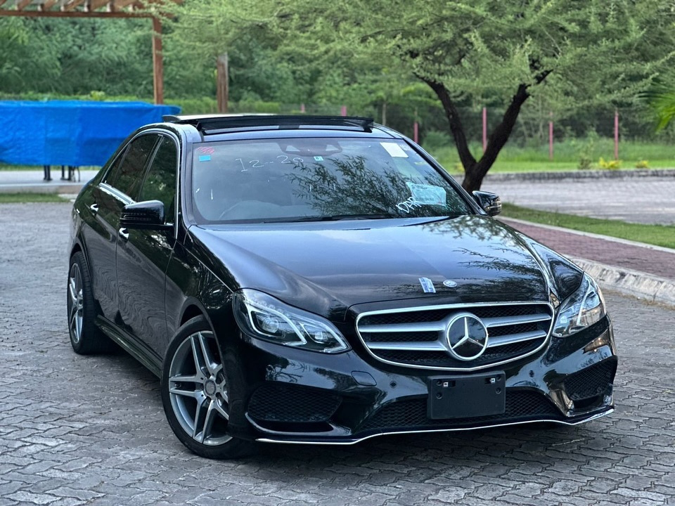 Takeer - •SOLD❌Bei/Price 43M🔥
•Contact •Mercedes Benz E-Class
•AMG sport package 
•Year: 2014
•Cc: 1790
•Fuel: Petrol
•Colour:  black metalic
•Mileage: 446...