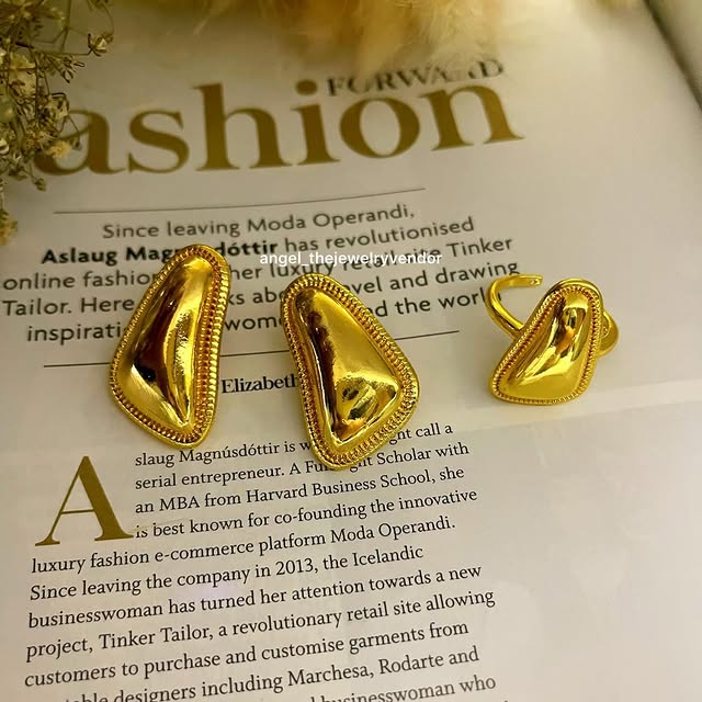 Takeer - Earrings 10000
Ring 10000
Calls/WhatsApp 