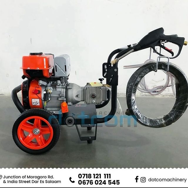 Takeer - PRESSURE WASHER PETROL E.POWER 
⁣⁣⁣
Hii ni Pressure washer ya petrol 200br ni kubwa inauwezo mzuri kufanyakazi kwa biashara na ni madhubuti sana.
✅...