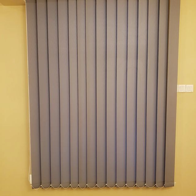 Takeer - ✨Get blind curtains in high quality, quality is our priority 
..
✨Vertical blinds Applied in 
-Home✅
-Hotel✅
-Office✅
-Restaurants✅
-Coffee bar✅ 
-...