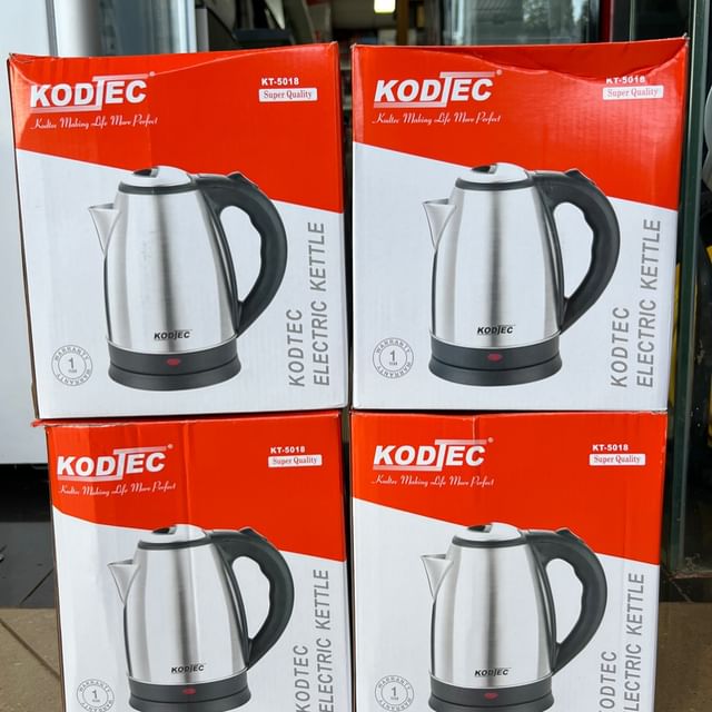 Takeer - Kodtec Electric Kettle

•Capacity: 1.8L
•Voltage: AC 220V-240V-50Hz 
•Power: 1500W
•Large capacity for different occasions
•360-Degree rotation bas...