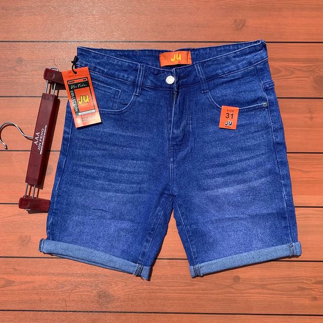 Takeer - PENSI CHAMBUU ZA JEANS 💥💥

SIZE:,30,31,32,33,34,36.

MATERIAL:COTTON NZITO

JUMLA: 15,000(Kuanzia 5)

REJAREJA : 20,000

LOCATION:📍 UBUNGO RIVER...