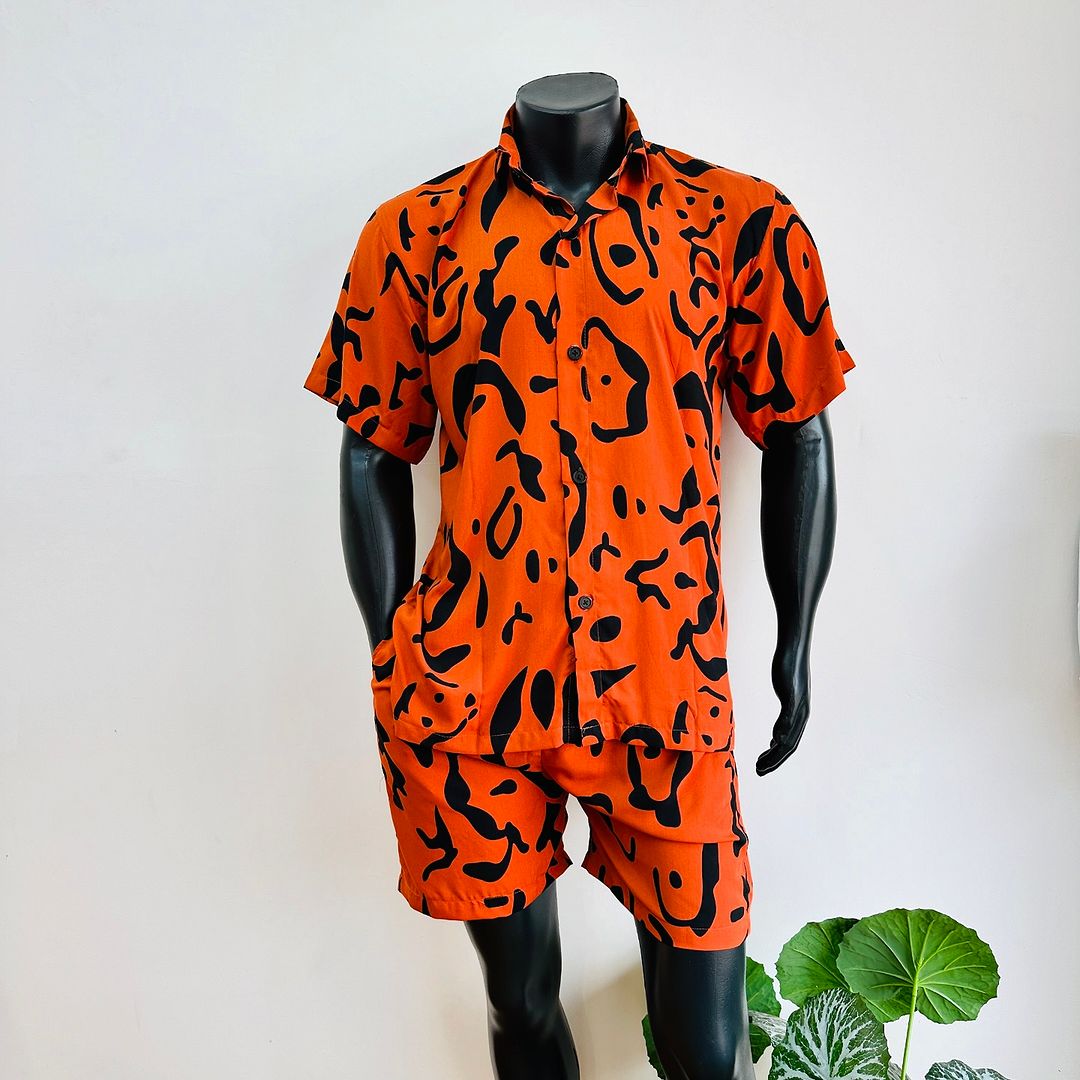 Takeer - BAHAMA SHIRTS FOR SUMMER MADE WITH FULL OF JOY AND MAGIG HANDS FROM  🪡🧵

Shirts - 25,000/= tshs
Aset - 40,000/= tshs 

      