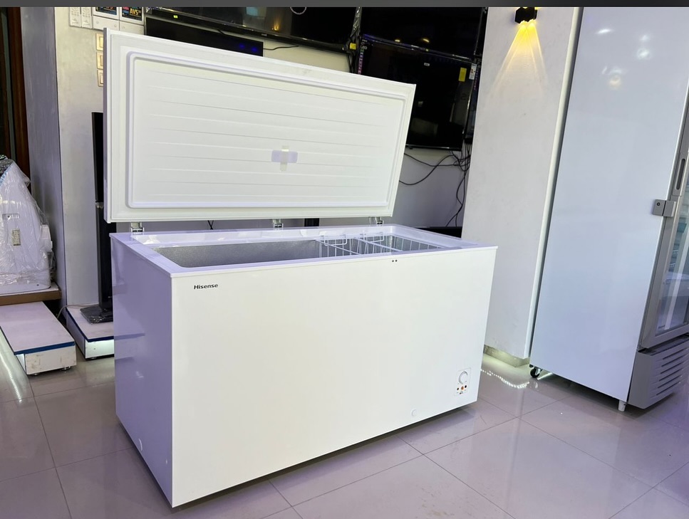 Takeer - Offer🔥 Offer🔥
HISENSE CHEST FREEZER ALL SIZE
4 Years Warranty 

>550L bei 1,550,000
>420L  bei 1,250,000
>300L bei 900,000
>250L bei 800,000
>200...