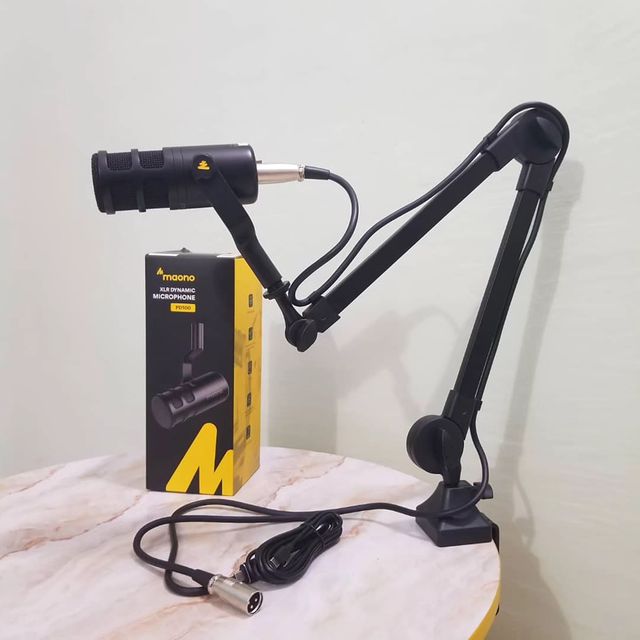 Takeer - Maono podcasts microphone 
tsh 250,000 
call 