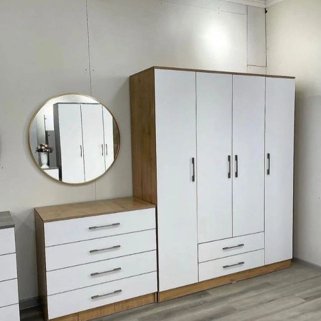 Takeer - New Design 🔥 Kabati la nguo milango minne pamoja na Dressing table 😍 

Available now... 

Pia... Set hiyo inapatikana Officine kwetu 

Fika Dukan...