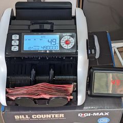 Takeer - Bill counter machine 
Offer 🔥🔥 offer 🔥 offer 
Simple machine 

Bei 290,000Tsh

Ina speed nzuri ambayo inakusaidia kuondoa foleni ofisini kwako.
...