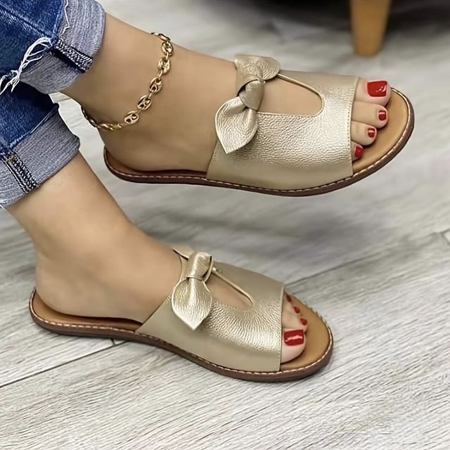 Takeer - 🔥🔥🔥only 30000 !! Size 37-40 black ,gold and nude whatsApp tupo kinondoni studio kwenye mataa