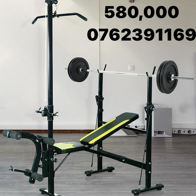 Takeer - Bench pekeake ni 580,000

Bench pamoja na weight ni 850,000