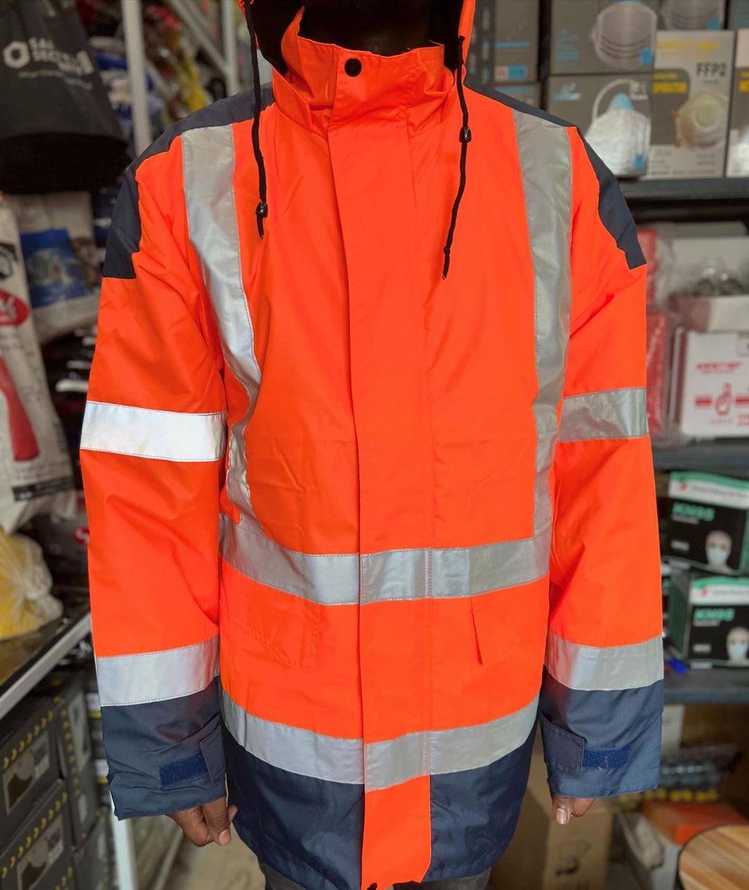 Takeer - 📌High visibility Safety cold jacket
📌Available in two colour 
📌Orange and green
.
.
📌Price 120,000
.
.
📌📱.
.
📍Location;- Kariakoo gerezani n...