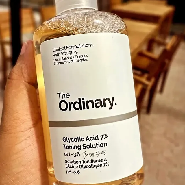 Takeer - THE ORDINARY TONER GLYCOLIC ACID 7%
👨‍🦯Hi Toner Ina 7% of glycolic acid ni kiwango cha kutosha cha kuweza kupata benefit zote za glycolic acid kw...