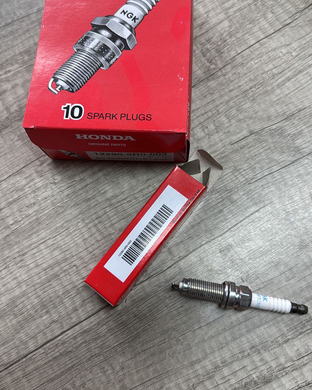 Takeer - GENUINE HONDA SPARK PLUG