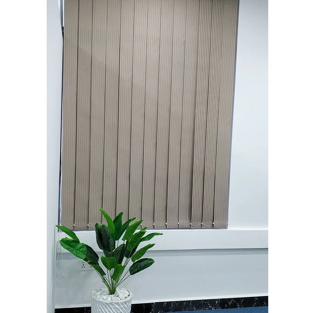 Takeer - ✨Get blind curtains in high quality, quality is our priority 
..
✨Vertical blinds Applied in 
-Home✅
-Hotel✅
-Office✅
-Restaurants✅
-Coffee bar✅ 
-...