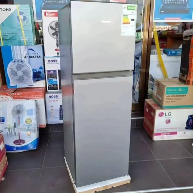 Takeer - Hisense Fridge 154L,000
Call/WhatsApp kuweka order yako.
2years  warrant
Free delivery.