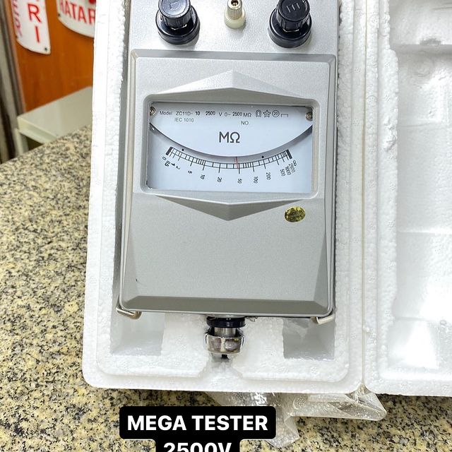 Takeer - MEGA TESTER 2500V
ZIPO

WASILIANA NASI
WHATSAPP/CALLS #☎️

WATEJA WA MIKOANI TUNATUMA 🚚
 
