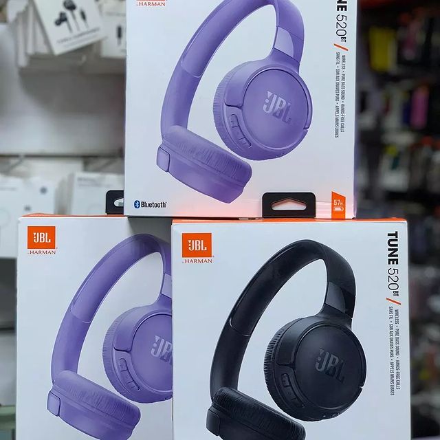 Takeer - JBL TUNE 520

PRICE
210000

Color: Black, Silver,White

Version :BT V5.0+EDR 
Music Time: 7+ hours 
Playing Time: 7+ hours 
Standby Time: 120 hours...