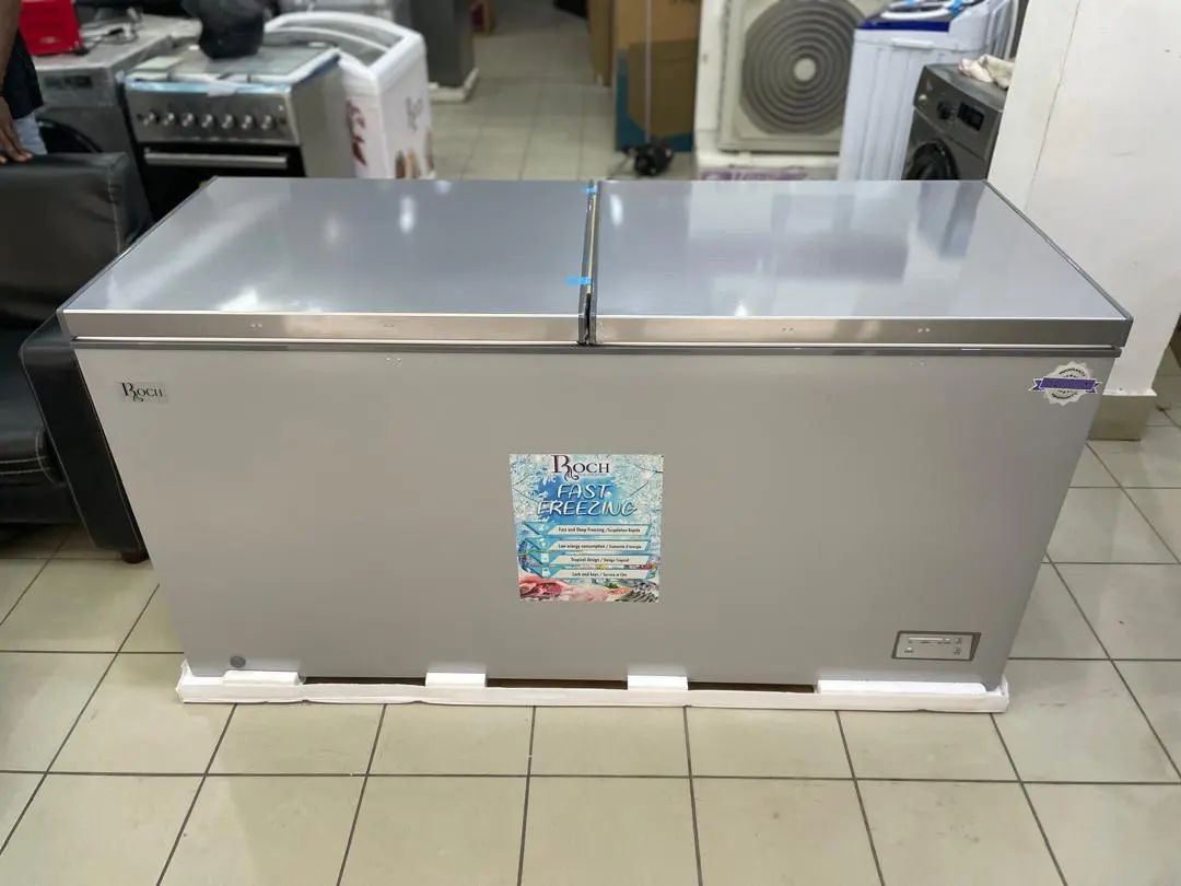 Takeer - 🔥🔥*NEW ARRIVAL*🔥🔥

*ROCH CHEST FREEZER - RCF 600E-B*

* RCF 600E-B (Ltr 508)
* ⁠DOUBLE DOOR + 1  BASKET
* SILVER COLOR

PRICE/ BEI :- 💸.....1,...