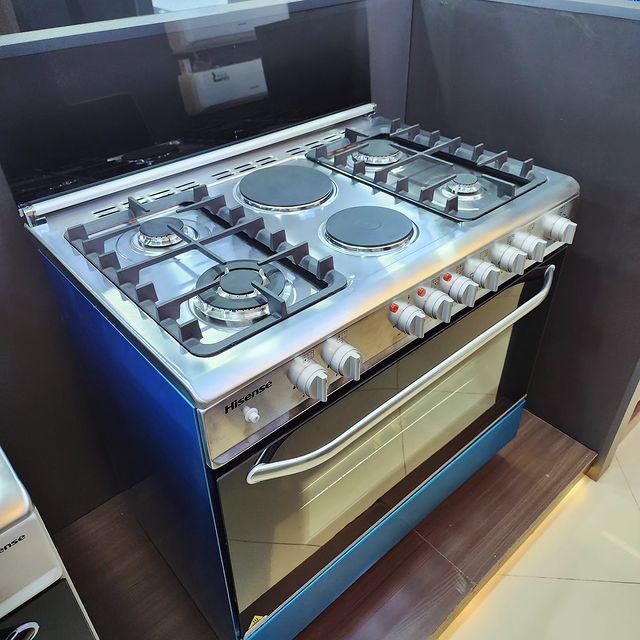 Takeer - Hisense Cooker 4 Gas + 2 Electric, wide Electric oven - HF942GEES Semi inox
Warranty: 24 months
BEI 1,500,000 

CALL OR WHATSAPP 

Key Features
🕹S...