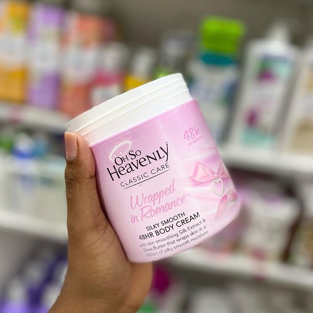 Takeer - OH SO HEAVENLY BODY CREAM

🍀Hii Body cream ni Anti-Oxidant yaaan kama ngozi yako imejaa na uchafu au umetimia vitu vingi sana hii inaenda kuondoa
...