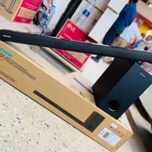 Takeer - 🔥Offer offer offer🔥 offer offer offer offer 🔥 

Hisense Soundbar 200W bei 390,000

Free home delivery 🌴
Free kufungiwa kama unataka ikae ukutan...