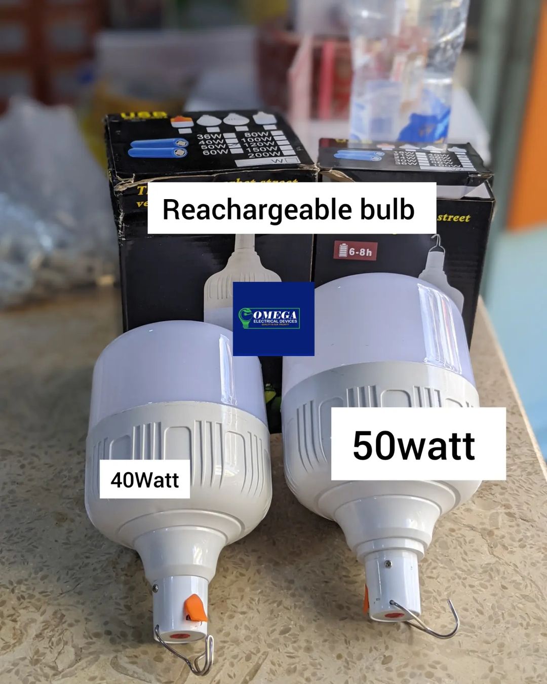 Takeer - Reachargeable bulb 50Watt & 40Watt 

*Ni za kuchaji, Ina uwezo Wa kukaa na Chaji masaa( 6 - 8)hrs 

* Inafaa kwa Wafanyabiashara Wa Masoko

*Inafaa...