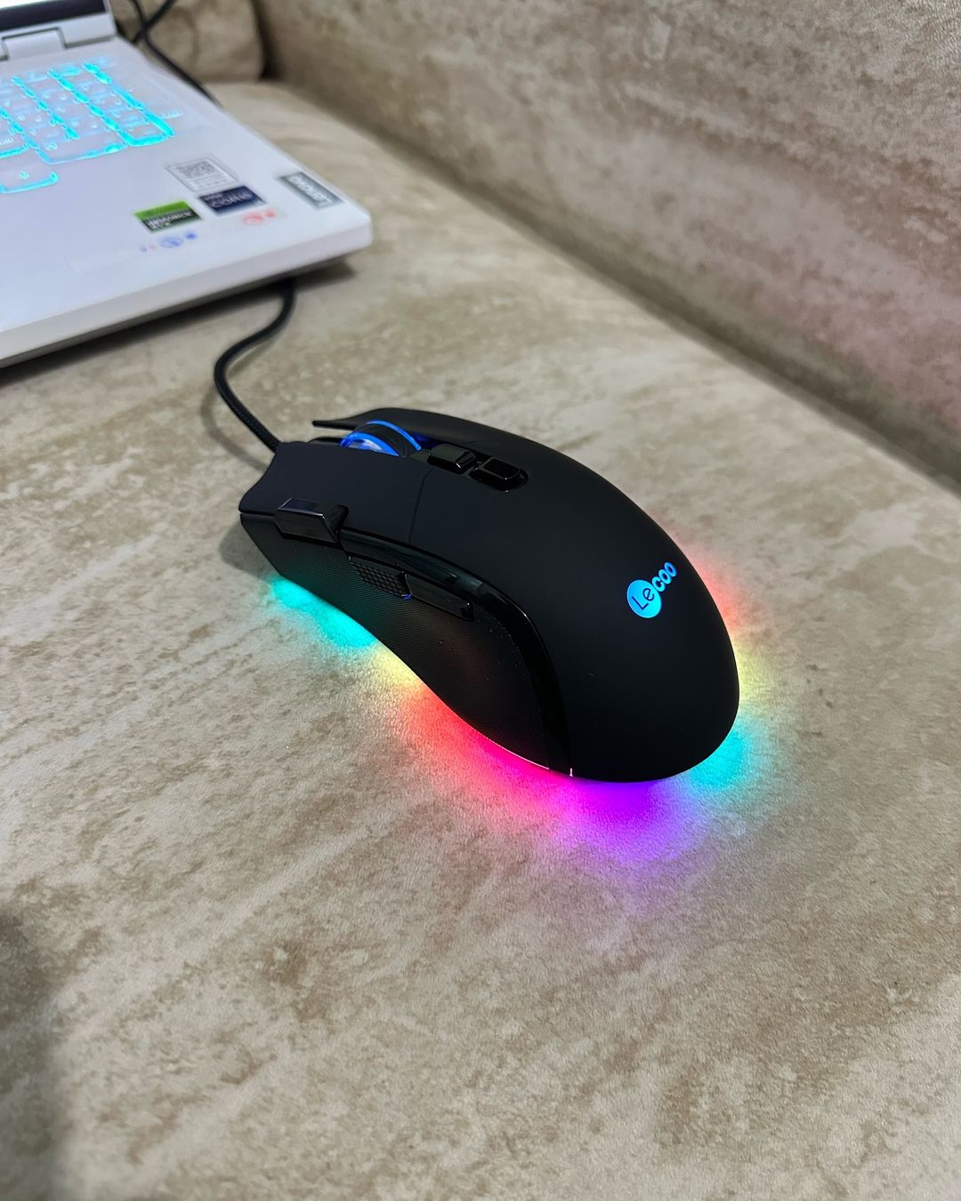 Takeer - Lecoo by Lenovo Gaming Mouse
DPI : RGB lights 
Number of Keys : 8

Price. 50,000/-

📞