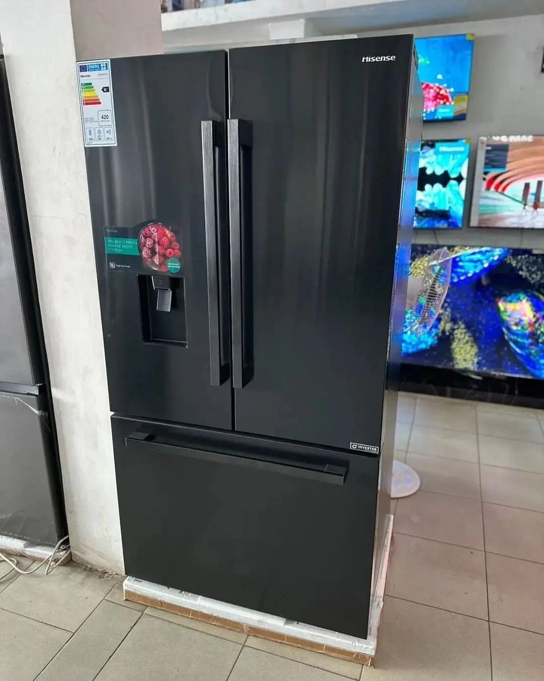 Takeer - 🤙 Hisense Side By Side  French Doors Refrigerator:
( H 760 ) 

 🟢 Bei Tsh: 3,450,000/= 

___________________________________________________⠀⠀

S...