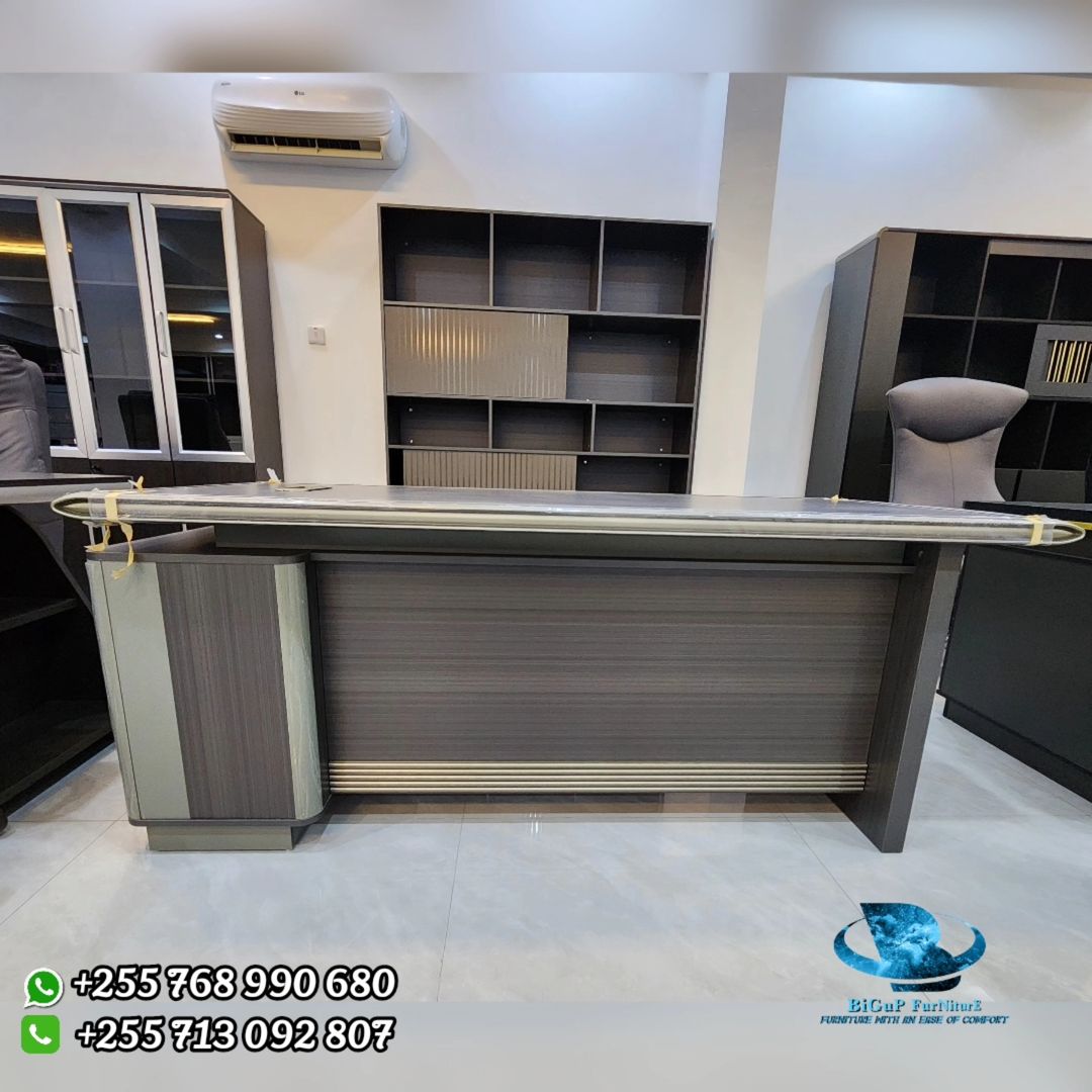 Takeer - EXECUTIVE OFFICE TABLE AVAILABLE 
200CM 2,200,000TSH 
180CM 1,900,000TSH 
BOOK SHELF 160CM FOR 1,600,000TSH 

📍kariakoo branch 📞📍kinondoni branc...