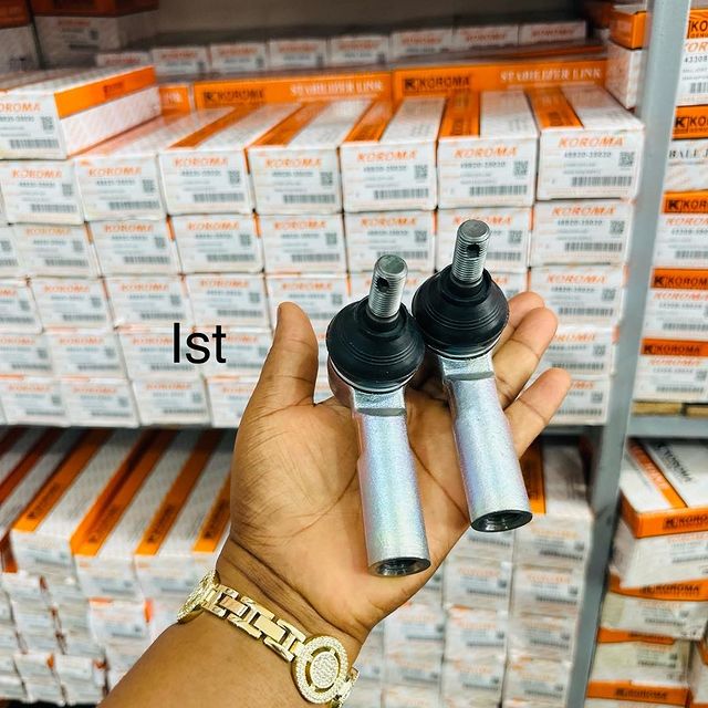 Takeer - Tie rod end for 
NOAH SR40 

DUKA LIPO WAZI KUANZIA JUMA TATU HADI JUMAMOS
KILA SIKU KUANZIA SAA MBILI ASUBUHI HADI SAA KUMI NA MBILI JIONI 

📍TAN...