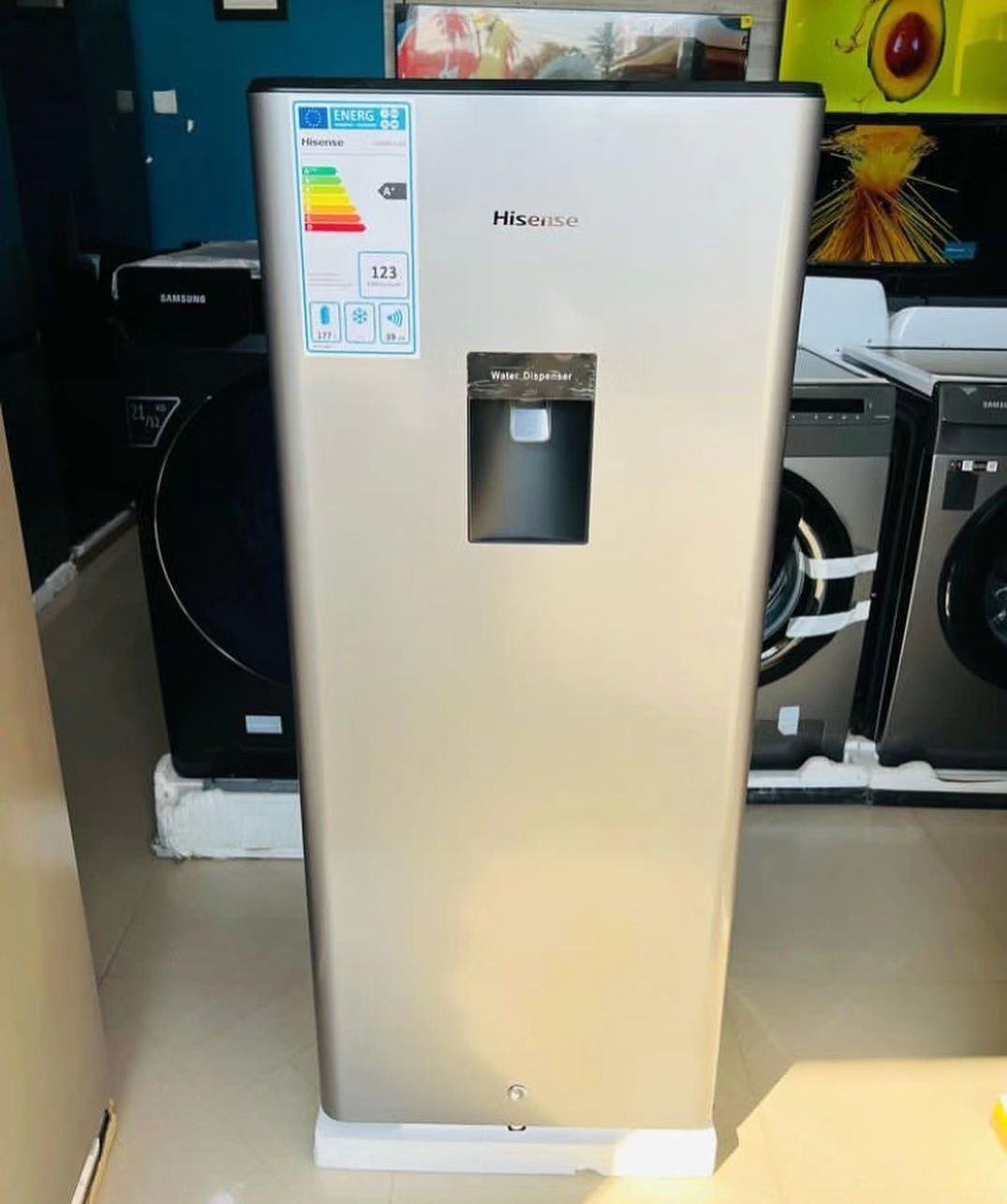 Takeer - Hisense Fridge H235RTS-WD Single Door Water Dispenser 177LTRS Silver 
2 years warranty 
Price Tshs 670,000 

Specifications:
▪︎177L Nett Capacity
▪...