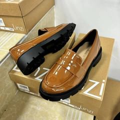 Takeer - Boyfriend shoes
Size 37 to 41
55,000/=