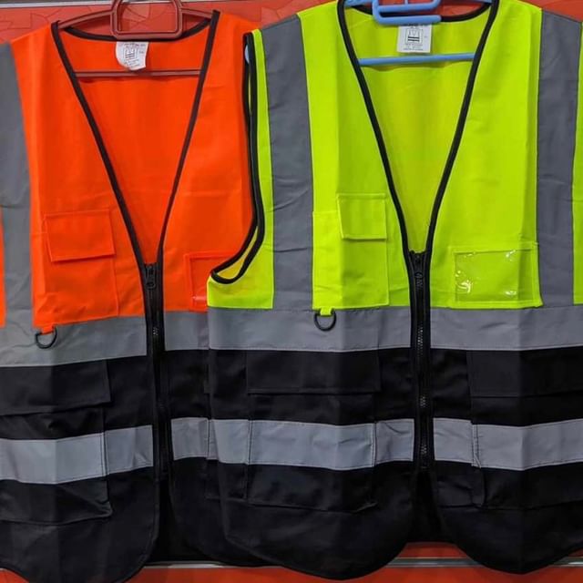 Takeer - Reflective vest now available in stock🚸⛑️🚨
_________________________
📌Coll us whatsApp ☎️:_________________________