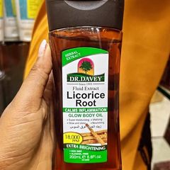 Takeer - LICORICE ROOT GLOW BODY OIL 
👨‍🦯Haya ni mafuta  ambayo yako na natural licorice root Extract..
(kwa kiswahili hujulikana kama alkasusi) Mzizi huu...