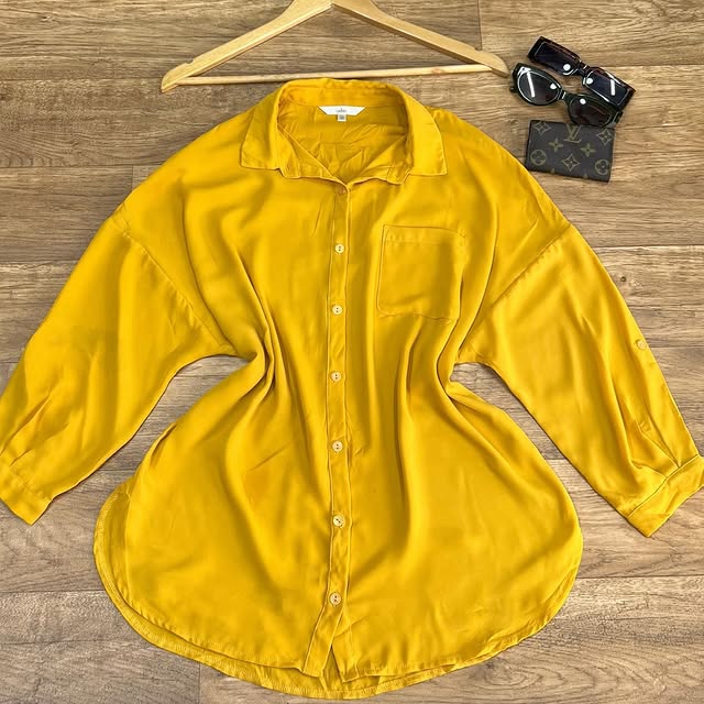 Takeer - Available 
Size-L
15,000 SOLD💔