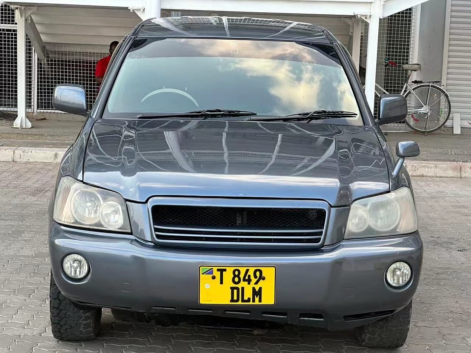 Takeer - •SOLD❌Bei/Price 17.5M🔥
•Contact •Toyota KLUGER(DLM) 
•Year 2004
•Four cylinder VVTI engine 
•Low mileages. 89000 klmts 
•”TRUSTED DEALER IN DAR”.