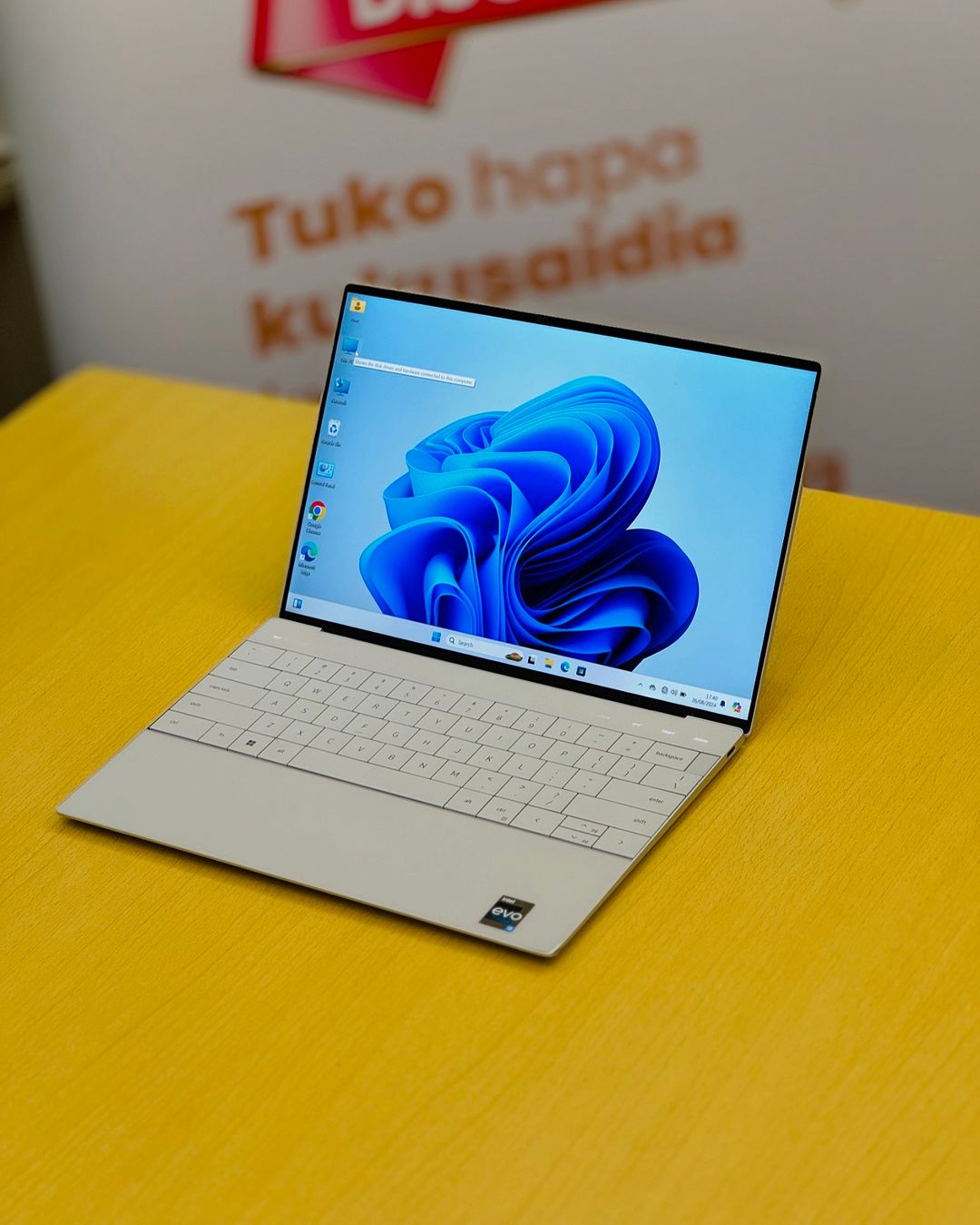 Takeer - Dell Xps 13 9320 

price Tsh 2,450,000/= only

✅free bag 💼 
✅free wireless mouse 
✅free software installation 
✅free delivery in dar es salaam 

C...