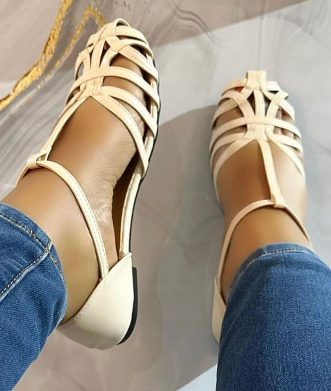 Takeer - Roman shoes Available ✅✅✅
Size :36,37,38,39,40
Bei:55000
WhatsApp /call Tunapatikana Kariakooo Mtaa wa congo
Delivery ipo/ Mikoani tunatuma