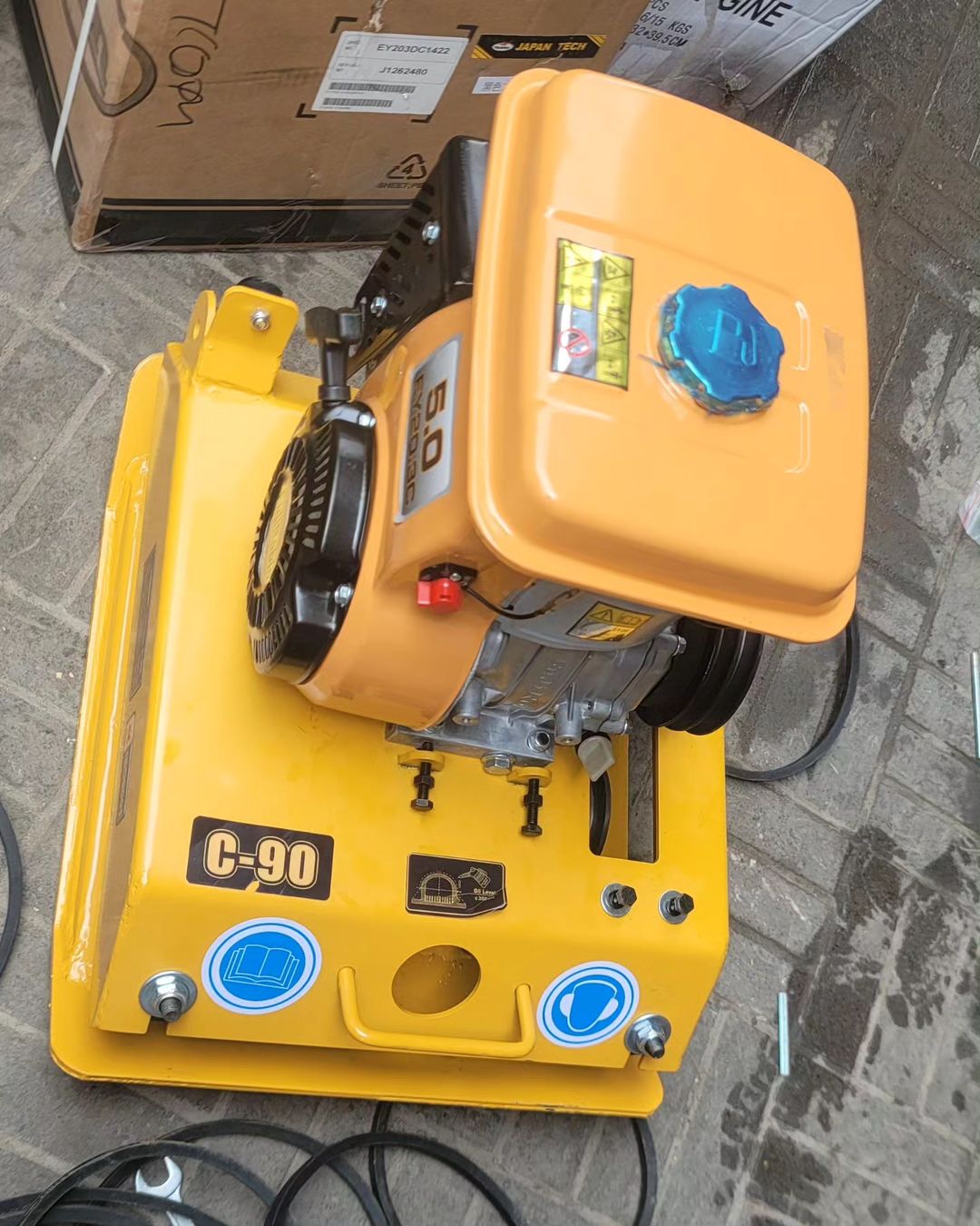 Takeer - KARIBU DOTCOM MACHINERY KUJIPATIA PLATE COMPACTOR ZA SIZE TOFAUTI
PLATE COMPACTOR NI MASHINE KWA AJILI YA KUSHINDILIA SEHEMU ZA PAVING NA KWA AJILI...