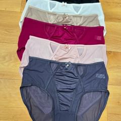 Takeer - Underwear classic and qulity

Material ni nzuri sanaaa

Price: 24000 pcs 6

Kwa mahitaji ya chupi! Nzuri wasiliana na  tukuonyeshe utofauti.

WHATS...