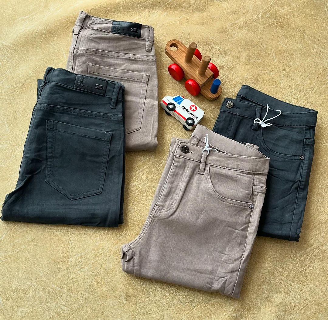 Takeer - •Jeans plain kali quality sana🤗
•Size 28, 29, 30, 31, 32, 33, 34, 36 na 38 
•Bei yake ni 35,000/= TU😋
•WhatsApp/📞 📍K/Koo, mtaa wa MUHONDA na MA...