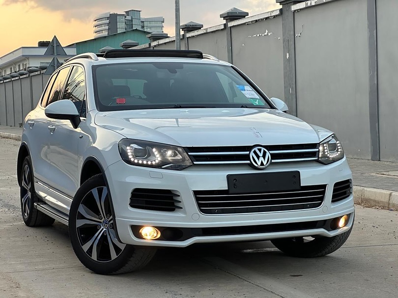 Takeer - •Bei/Price 57M🔥
•Contact •VW Tourage (EFR)
•Year: 2014
•Cc 2967
•Fuel: Diesel 
•Colour: White
•Km: 63,000
•VW Tourage 
•Transmission: Automatic 
•...