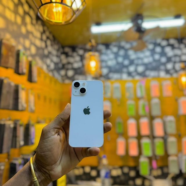 Takeer - Iphone 13 min ❤️❤️🤍🤍 
Zipo kwa bei ya 950,000/- 128gb
Tupigie simu 