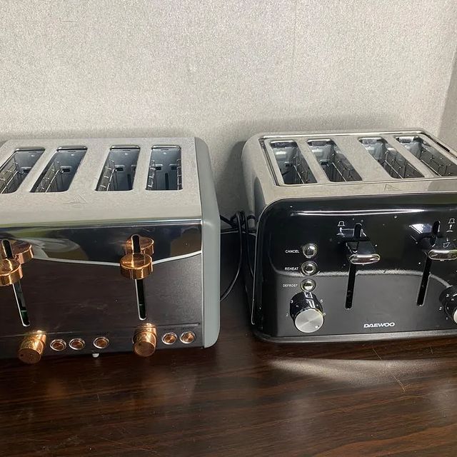 Takeer - 💥MZIGO TOASTER 💥

🇩🇰MTUMBA TOKA DENMARK 🇩🇰

TOASTER KUBWA, ZA PORTION 4

PIA ZINA OPTION YA KU-DEFROST 

BRAND: DAEWOOO 

💥TSHS 80,000 TU💥
...