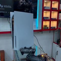 Takeer - PS5 DISC VERSION

TWO CONTROLLERS

9 GAMES

PRICE: 1,550,000/-

☎️☎️
📍kinondoni