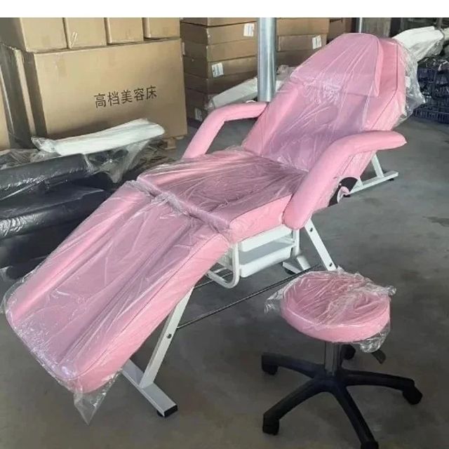 Takeer - Spa facial bed
Imebaki pisi moja tu.. rangi ya pink. 
Inakuja na kiti kama ilivyo kwenye picha.
.
.call or Whatsapp 