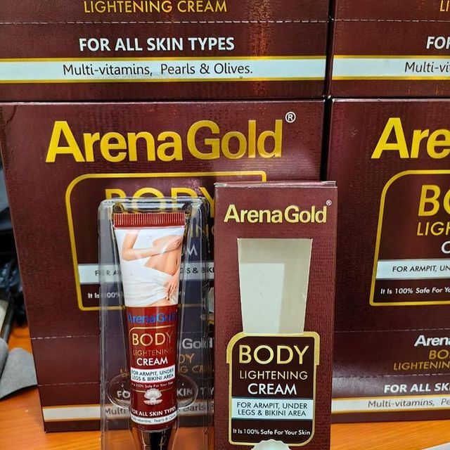 Takeer - Arena Gold Body Lightening Cream
Hii cream ni kiboko ya kuondoa weusi mgumu sehemu zote bikini area, kwenye matako,magotini na kwenye viwiko NK
Bei...