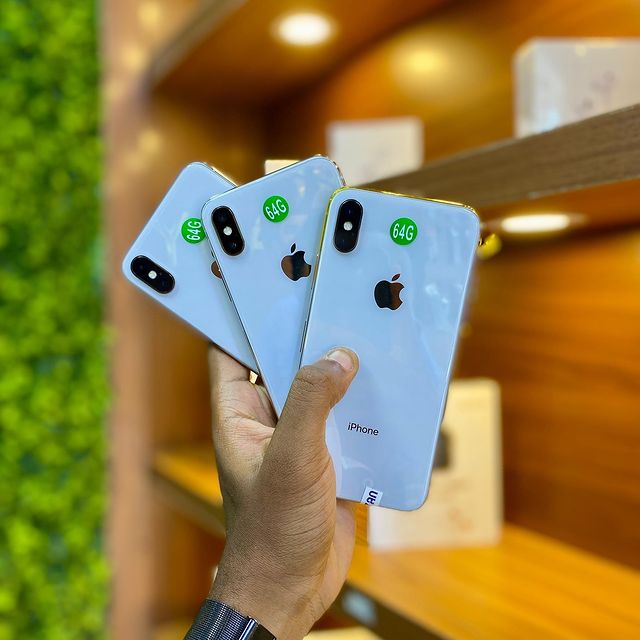 Takeer - Iphone X 

64GB 

Bei 430,000/-

Tupigie simu 
Tupo jengo la China plaza Duka 112 Floor ya 1 

No Free Delivery 

 