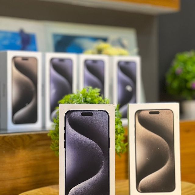 Takeer - 🆕BEI MPYA
*BRAND NEW FULL BOXED*
iPhone 15 PM 512GB -  3,450,000/-
iPhone15 PM 256GB(D)- 3,200,000/-
iPhone 15 PM 256GB -  3,100,000/-
iPhone ...