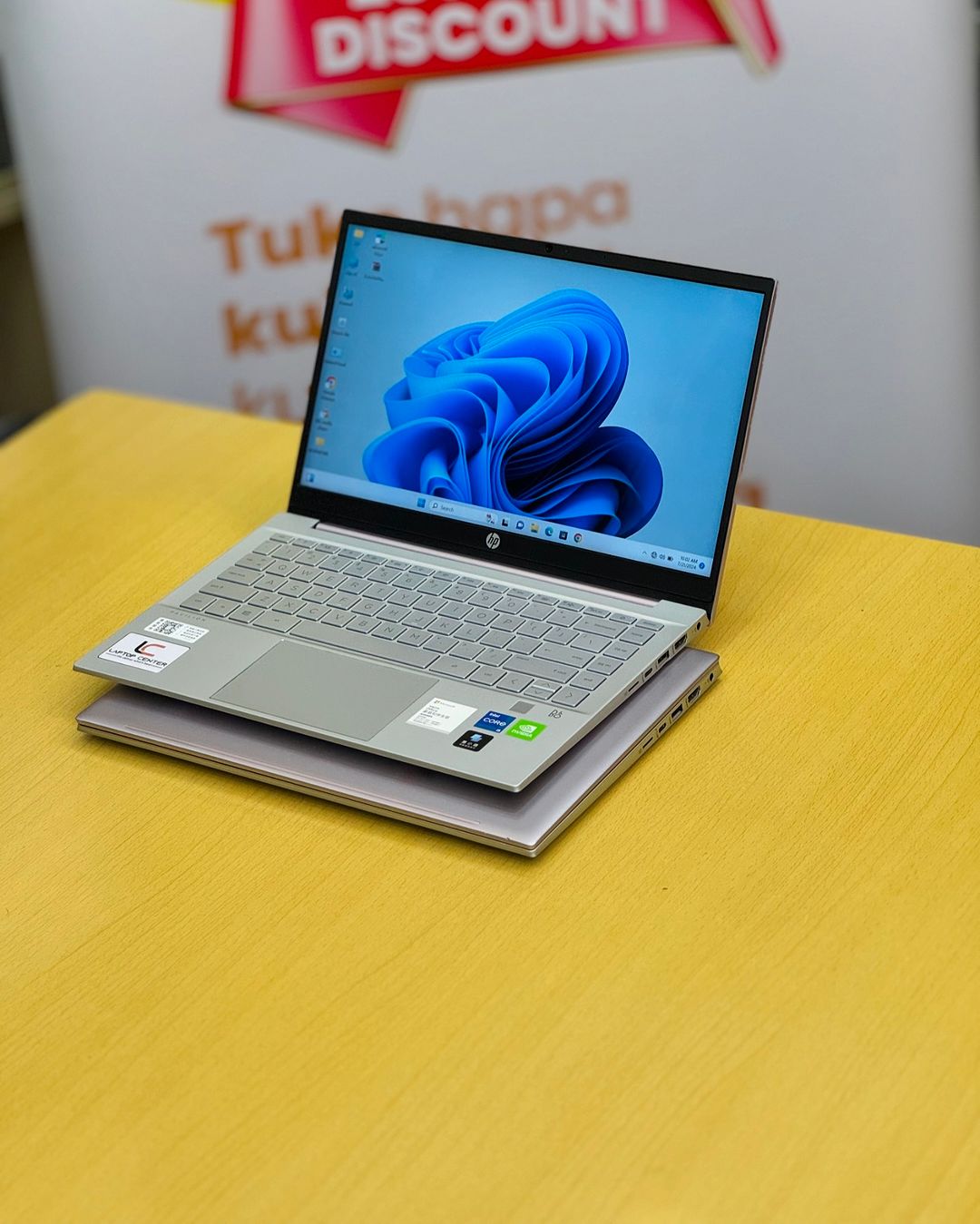 Takeer - Hp Pavilion Laptop 14-dv0xxx

price tsh 1,950,000/= + Only

___________________________________________

✅free bag 💼 
✅free wireless mouse 
✅free ...