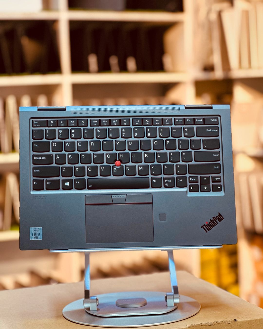 Takeer - LENOVO THINKPAD ✅
X1 YOGA🔥
TOUCH SCREEN 
X360 ROTATION 

Price 1,550,000/=

brand : lenovo thinkpad 
model : x1 yoga 

processor : core i7
generat...